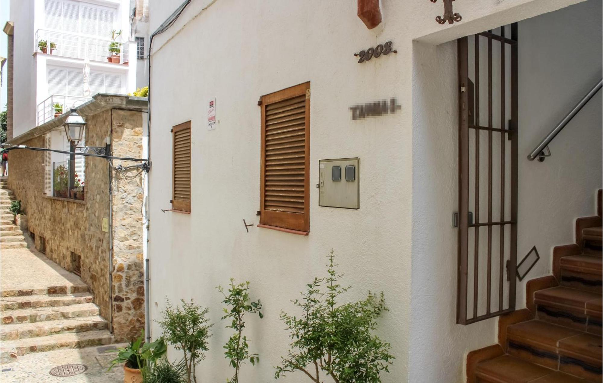 Amazing Apartment In Tossa De Mar With Wifi Buitenkant foto