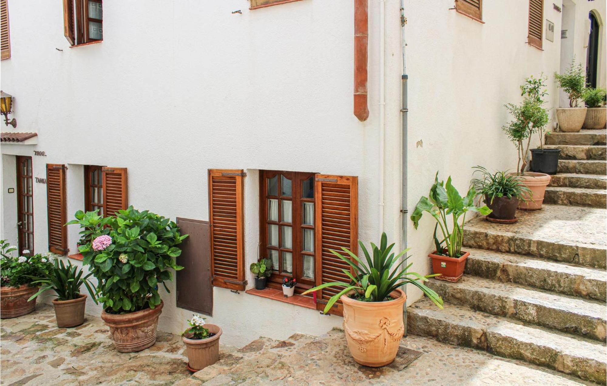 Amazing Apartment In Tossa De Mar With Wifi Buitenkant foto