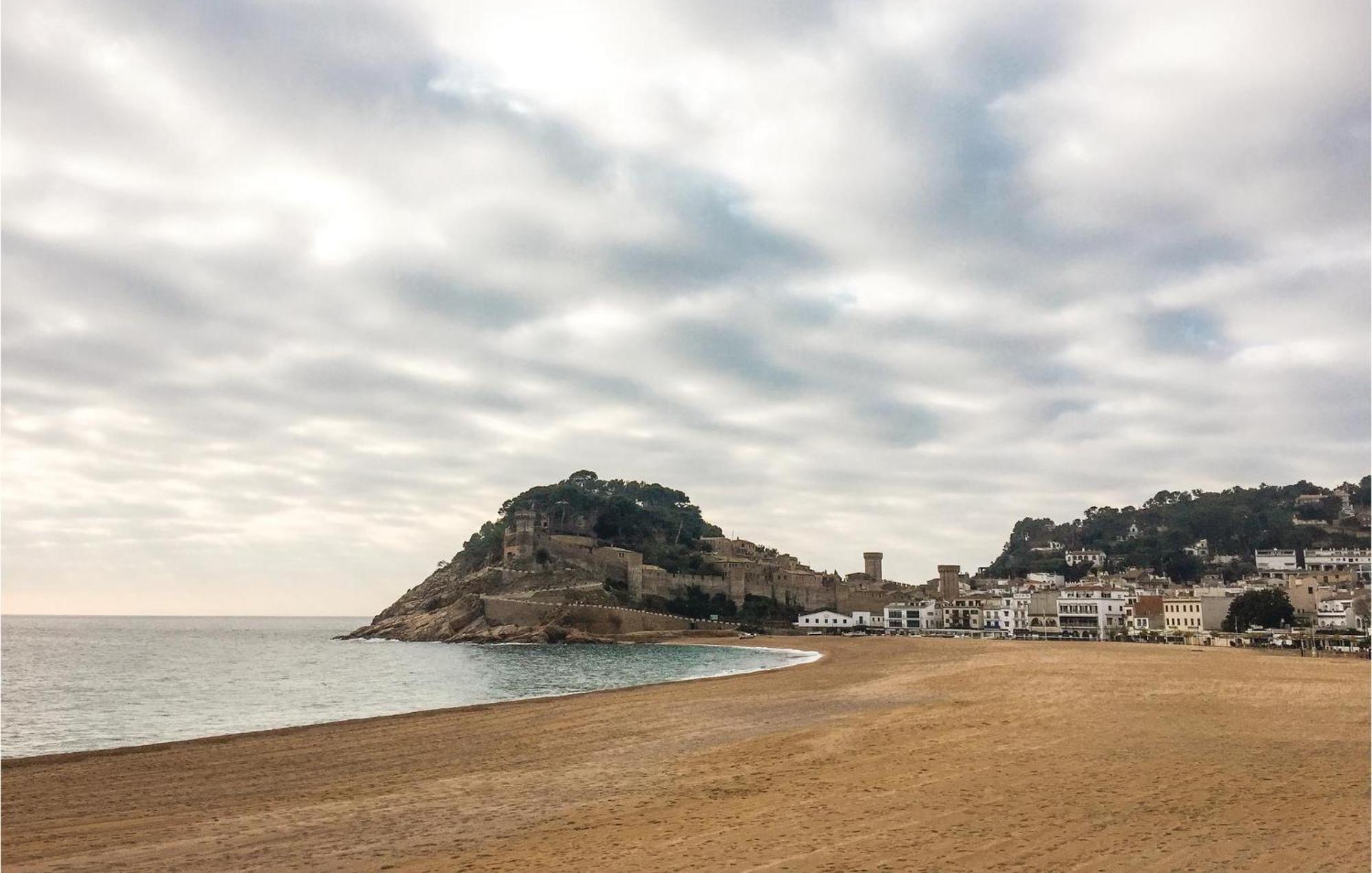 Amazing Apartment In Tossa De Mar With Wifi Buitenkant foto